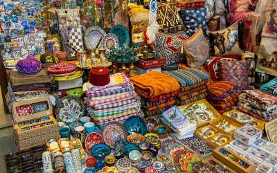 Nikozja stolica dwóch Cyprów z Limassol [49]